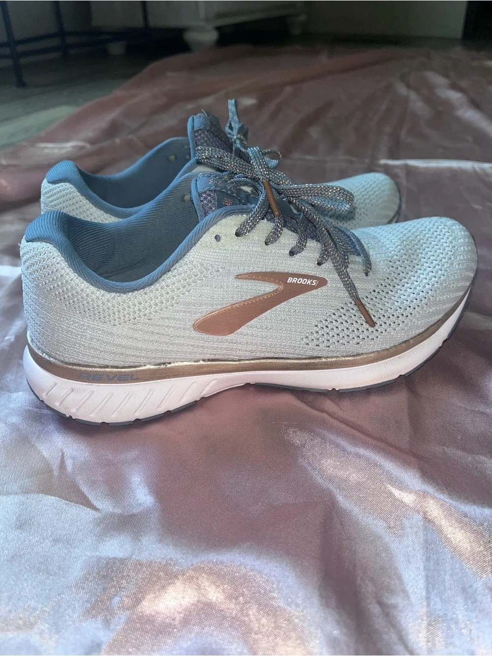 Brooks Women’s Gray Revel 3 Running Shoes with Rose Gold Logo